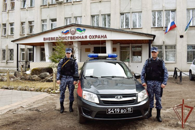 Росгвардейцы в Коми принимает участие во Всероссийской акции «Бессмертный автополк» (видео)