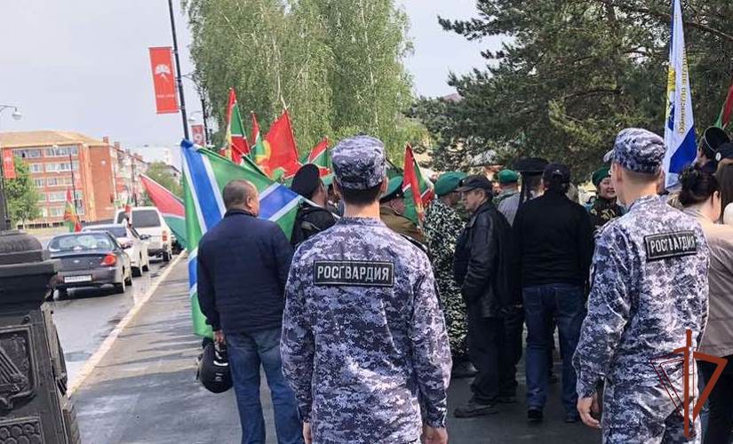 Росгвардия приняла участие в обеспечении безопасности мероприятий, посвящённых Дню пограничника, состоявшихся на Урале