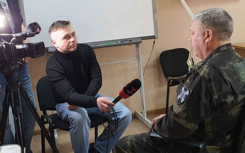 О 30-летней истории СОБР «Сова» рассказала авторская ведомственная программа «Росгвардия. Всегда на страже» в эфире тюменского телевидения