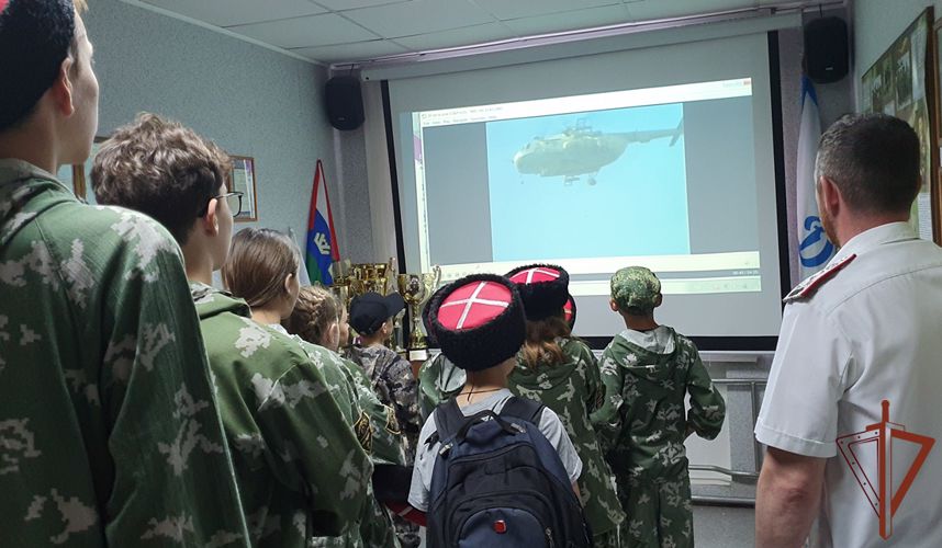 В Тюмени и на Ямале поддержали всероссийский проект «Каникулы с Росгвардией»