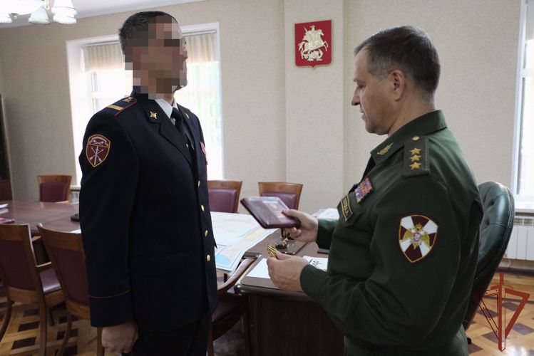 Государственные награды участникам специальной военной операции вручили в Центральном округе Росгвардии