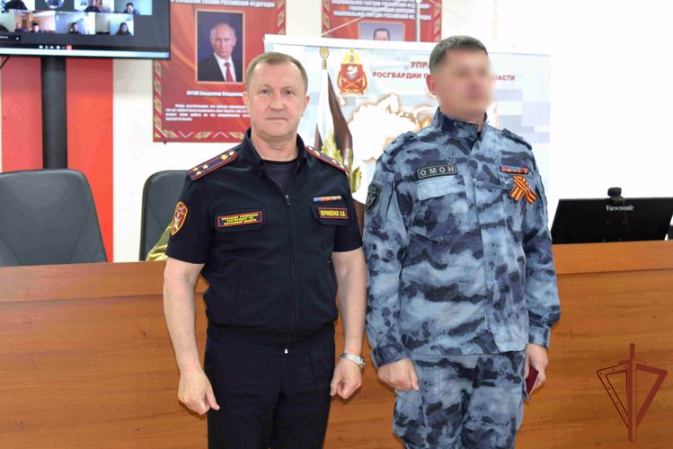 Офицерам Уральского округа Росгвардии вручены государственные и ведомственные награды
