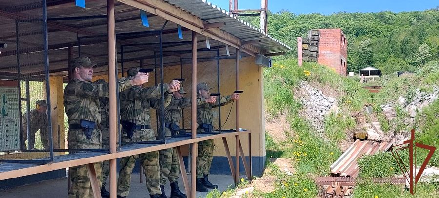 В Хабаровске завершился учебный сбор со спорткомандой Восточного округа Росгвардии