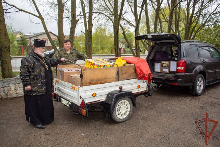 Гуманитарную помощь в зону СВО отправили сотрудники Росгвардии из Подмосковья