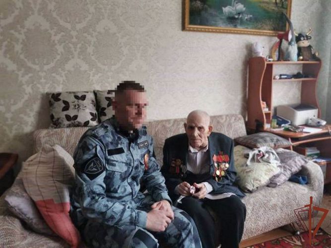 На Урале росгвардейцы приняли участие в памятных мероприятиях, посвященных 78-й годовщине Победы 