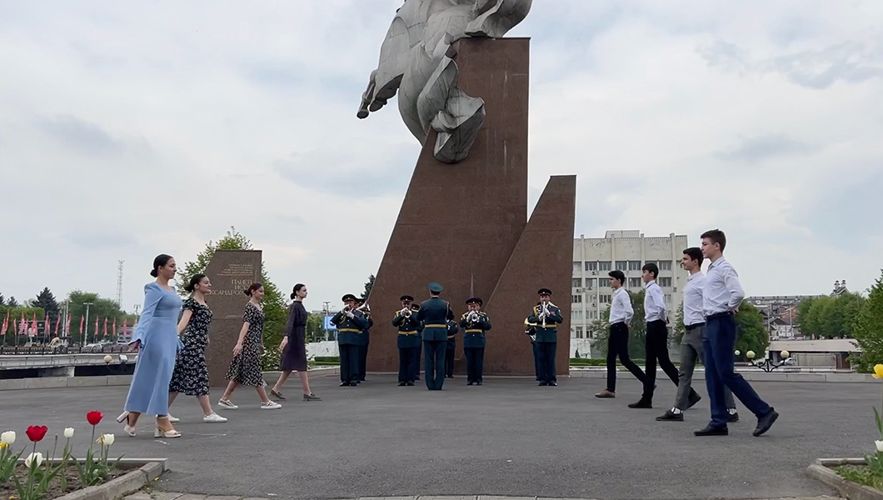 В городах СКФО звучит “Майский вальс” в исполнении военных оркестров Росгвардии (видео)
