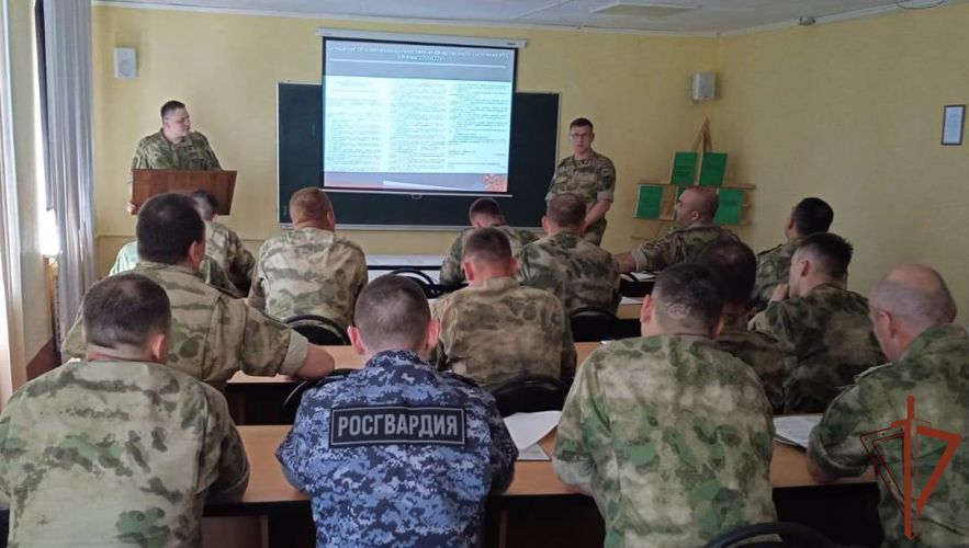 Учебно-методический сбор с начальниками кинологических служб Уральского округа Росгвардии состоялся в Тюмени