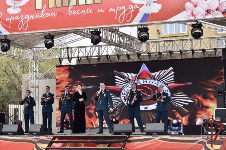Ансамбль песни и пляски Северо-Кавказского округа Росгвардии выступил с концертом в Дагестане