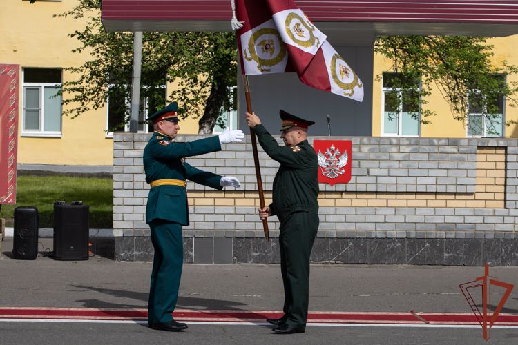 Саровской дивизии Росгвардии вручено Боевое знамя