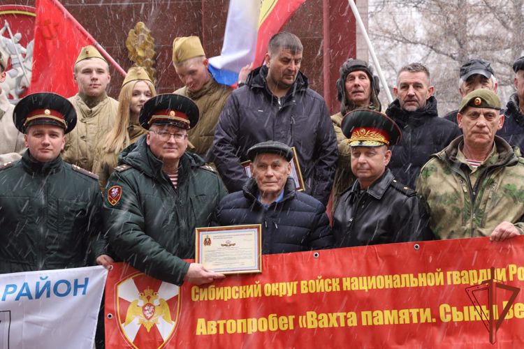 В Новосибирске стартовал автопробег Росгвардии «Вахта памяти. Сыны Великой Победы»