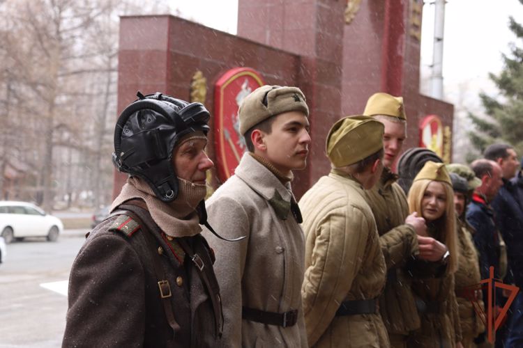 В Новосибирске стартовал автопробег Росгвардии «Вахта памяти. Сыны Великой Победы»