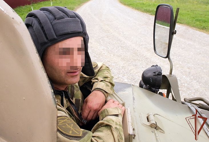 Военнослужащие ОГВ(с) рассказали о профессии военного автомобилиста