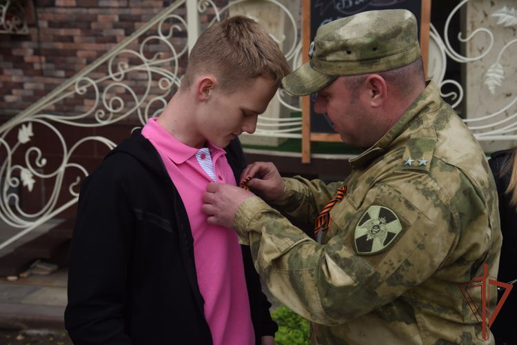 Военнослужащие Росгвардии присоединились к акции «Георгиевская лента» в Чеченской республике»