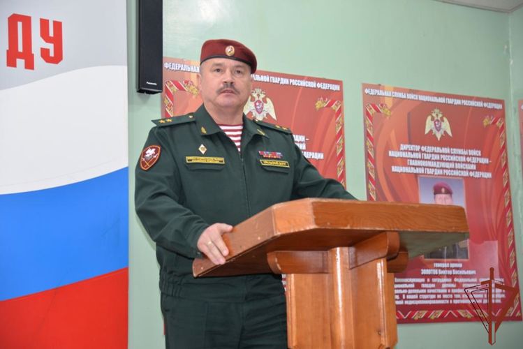 Врио командующего Уральским округом Росгвардии поздравил свердловский ОМОН на транспорте с юбилеем