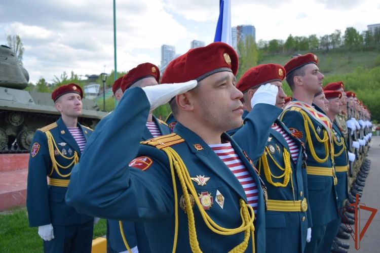 В Нижнем Новгороде  состоялся посвященный Дню Победы торжественный митинг 