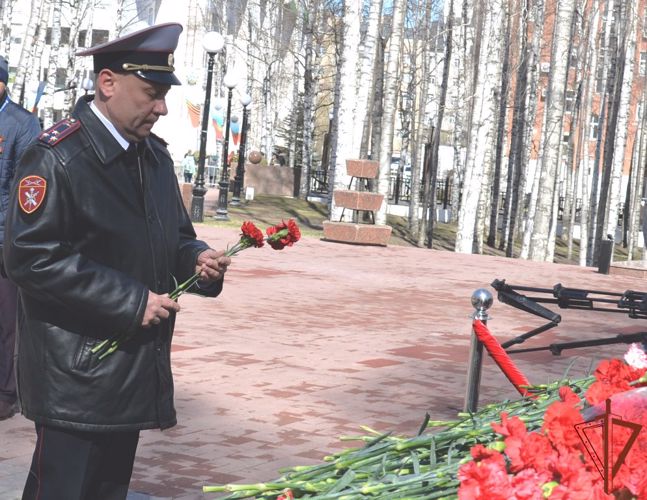 На Урале росгвардейцы приняли участие в памятных мероприятиях, посвященных 78-й годовщине Победы 