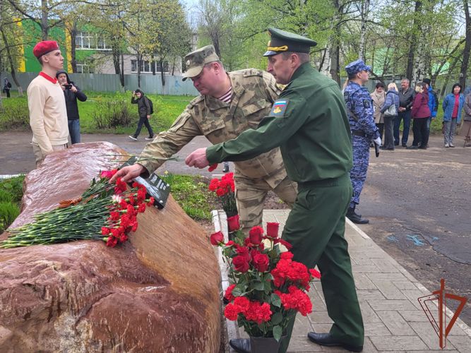 Память погибшего офицера Росгвардии увековечена в Иванове