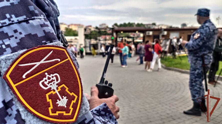 В Севастополе росгвардейцы обеспечили безопасность  во время проведения Всероссийской акции «Ночь в музее - 2023»