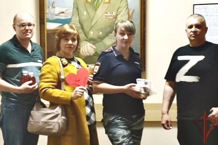 Ветераны ОМОН «Балтика» (на транспорте) Росгвардии навестили в госпитале раненых военнослужащих – участников СВО