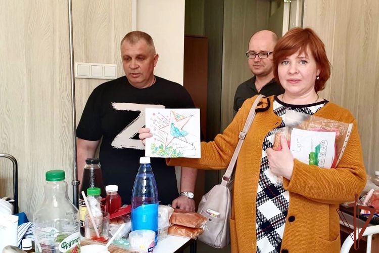 Ветераны ОМОН «Балтика» (на транспорте) Росгвардии навестили в госпитале раненых военнослужащих – участников СВО