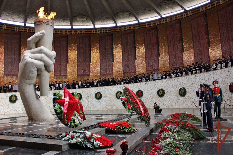 При участии Росгвардии в Волгограде состоялось патриотическое мероприятие для участников Всероссийского кадетского сбора «Наследники Победы»