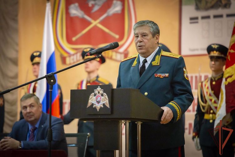 Командующий Центральным округом Росгвардии поздравил полк связи с 25-летием со дня образования