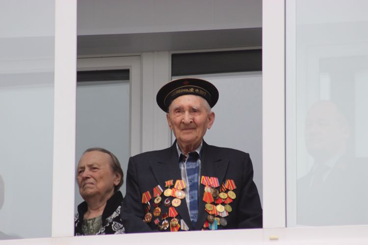 На Урале Росгвардия чествует ветеранов Великой Отечественной войны (видео)
