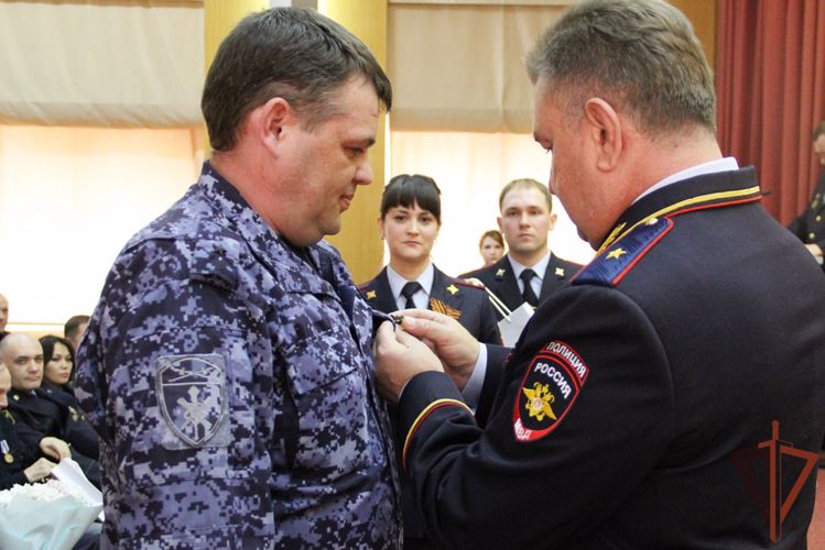 Личный состава Уральского округа Росгвардии принял участие в спортивном празднике по случаю 100-летия «Динамо»