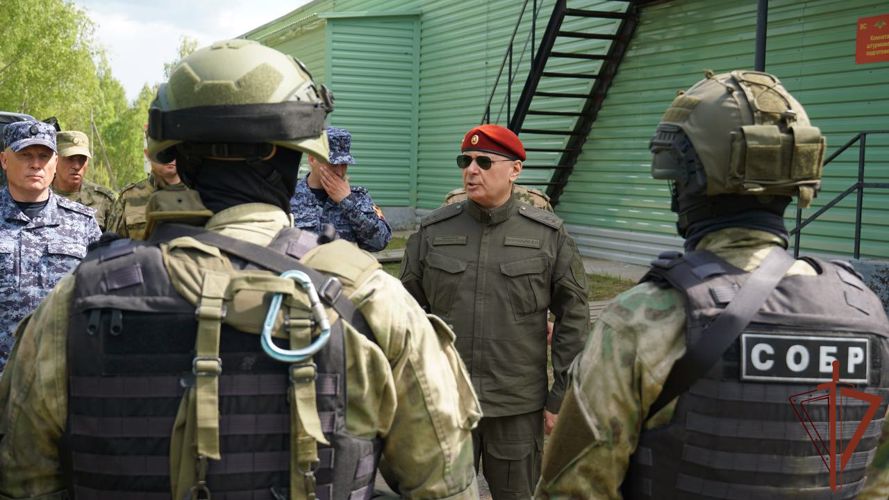 Командующий Северо-Западным округом Росгвардии проверил готовность подразделений в Псковской области