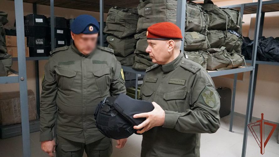Командующий Северо-Западным округом Росгвардии проверил готовность подразделений в Псковской области