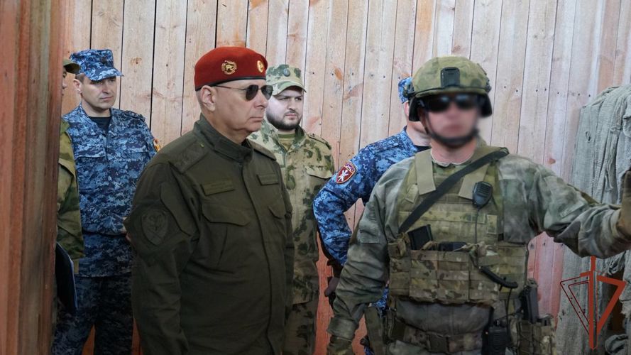 Командующий Северо-Западным округом Росгвардии проверил готовность подразделений в Псковской области