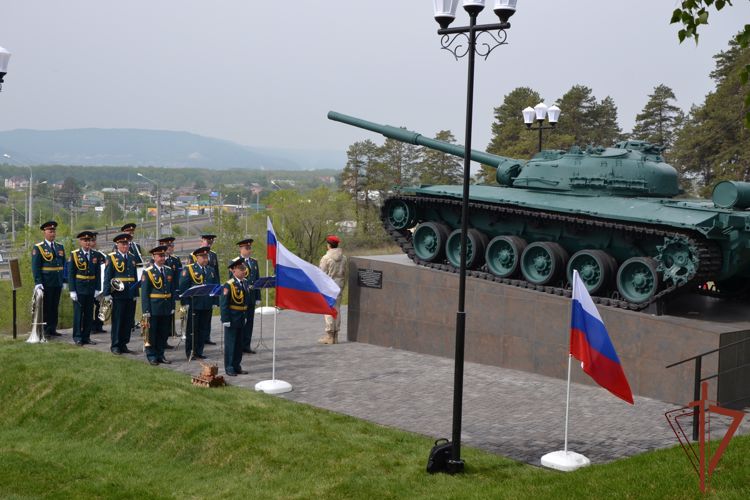 В Самарской области росгвардейцы приняли участие в открытии мемориала погибшим защитникам Родины (видео)