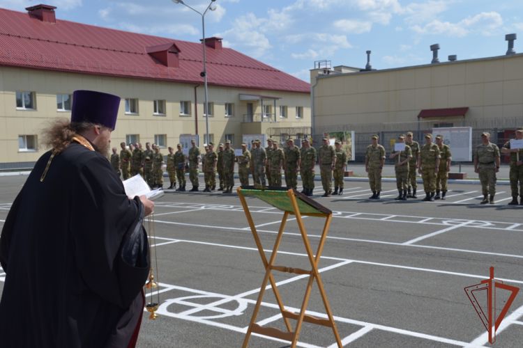 Государственные награды бойцам спецназа вручили в Свердловской области