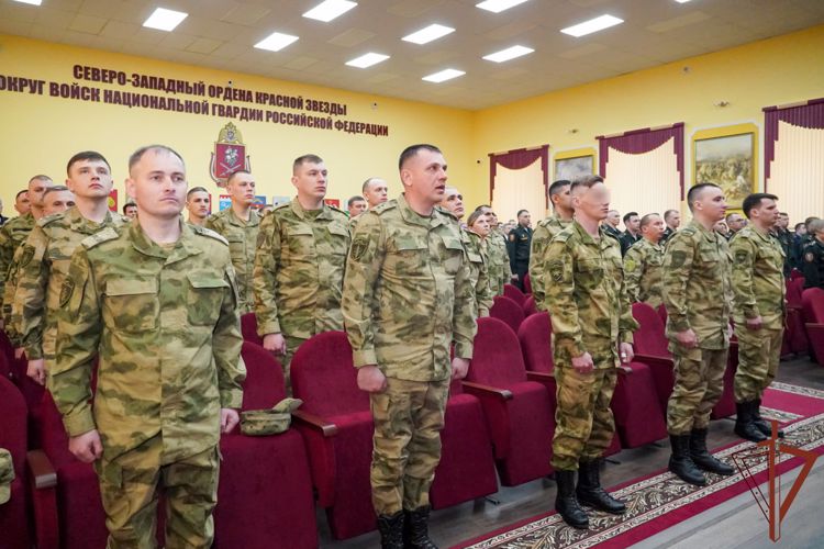 В Санкт-Петербурге чествовали росгвардейцев, охраняющих важные гособъекты