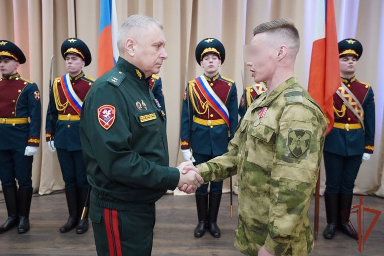 В Санкт-Петербурге чествовали росгвардейцев, охраняющих важные гособъекты