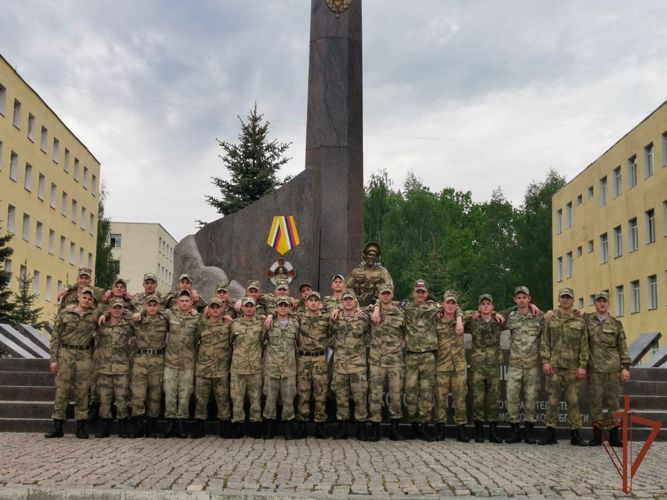 В Центральном округе Росгвардии чествуют увольняемых в запас военнослужащих по призыву