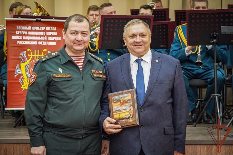 Отличившихся в ходе СВО военных автомобилистов Росгвардии наградили в Санкт-Петербурге