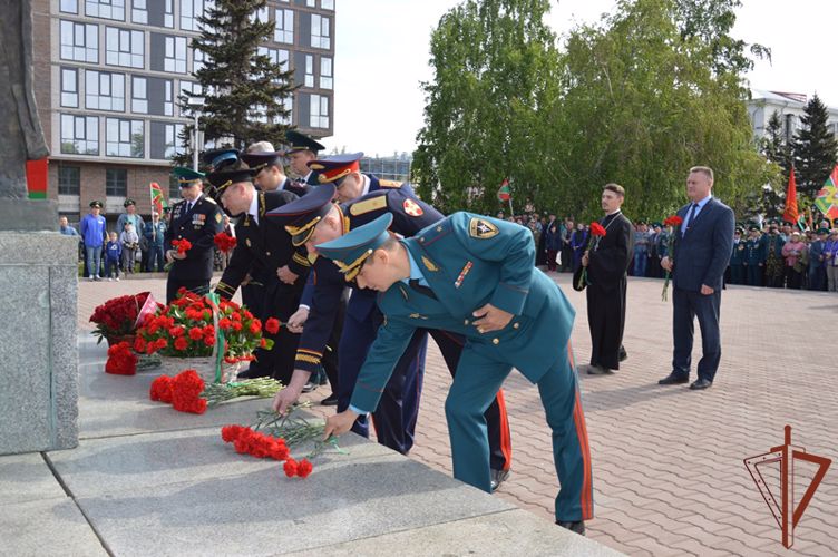 Росгвардия обеспечила безопасность проведения мероприятий посвященных Дню пограничника в Сибири