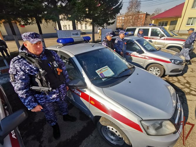  Росгвардейцы из Иркутска присоединились ко Всероссийской акции «Бессмертный автополк»