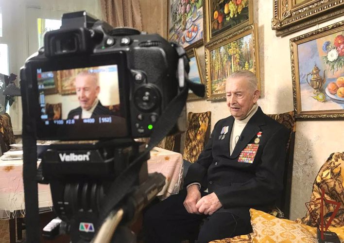 Ветеран Великой Отечественной войны поздравил росгвардейцев-участников СВО (видео)