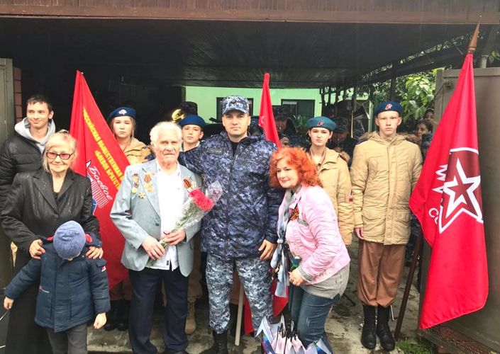 Ветеранов-фронтовиков, живущих на юге России, чествуют военнослужащие Росгвардии 