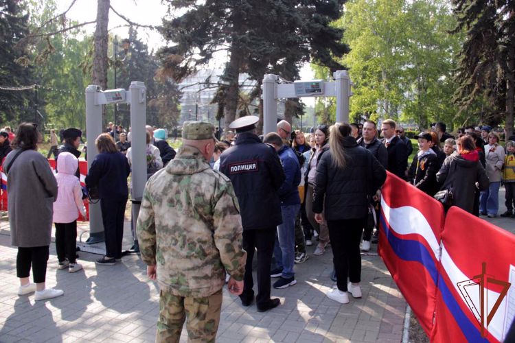 На Урале Росгвардия обеспечила охрану общественного порядка на праздничных мероприятиях в честь Дня Победы