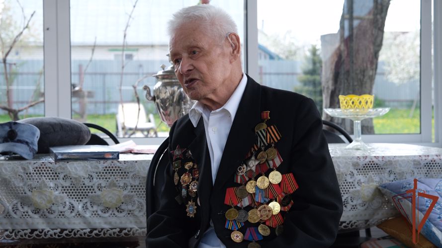 99-летнего ветерана Великой Отечественной войны поздравили с Днем рождения росгвардейцы в Тамбове 