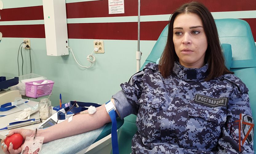 Всероссийскую ведомственную акцию «От сердца к сердцу» поддержали росгвардейцы на Урале
