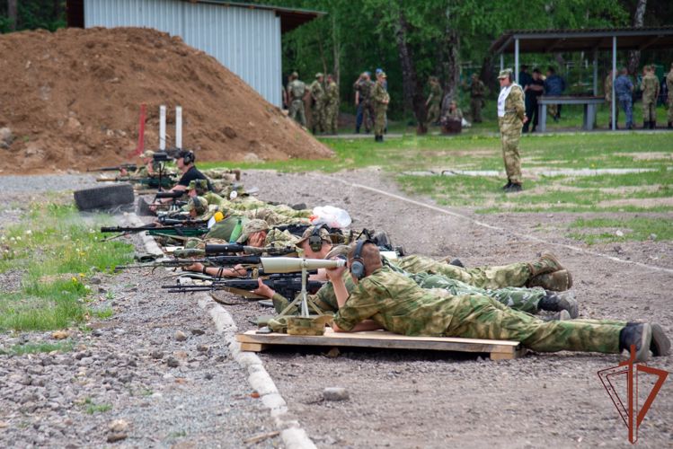 Чемпионат по стрельбе завершился в Уральском округе Росгвардии