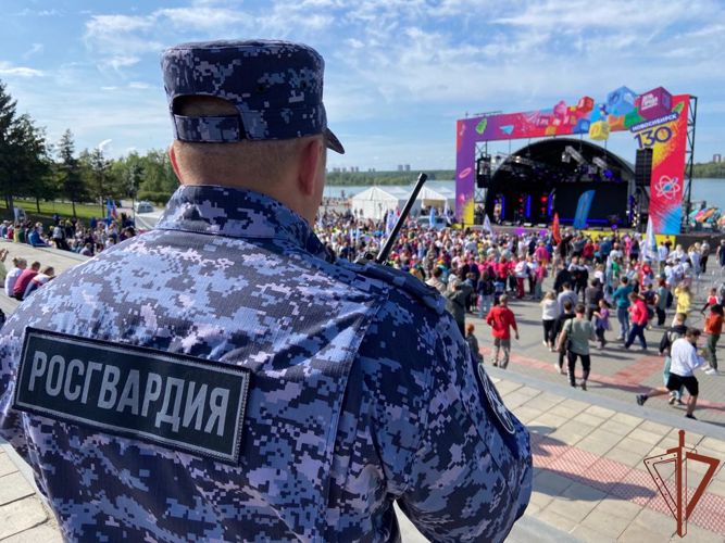 Росгвардия обеспечила правопорядок во время празднования Дня города Новосибирска