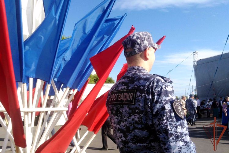 Росгвардия обеспечила на Урале правопорядок и безопасность посвященных Дню России мероприятий 