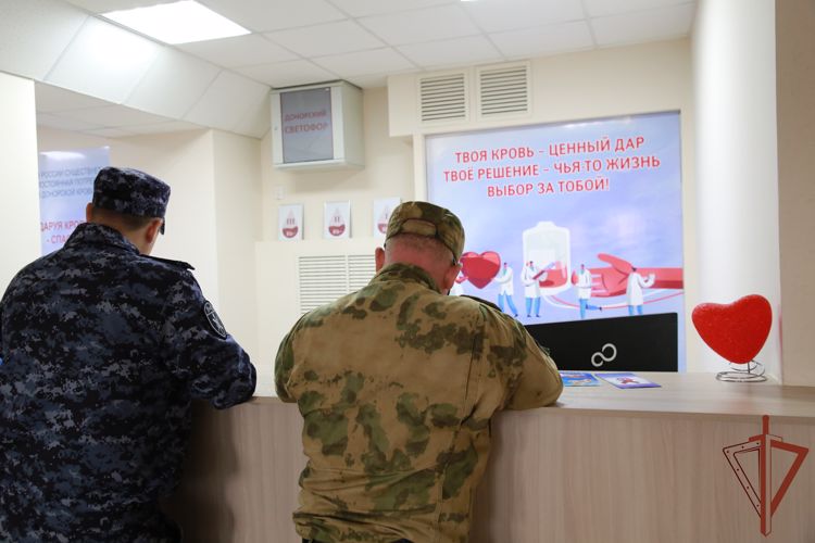  Банк крови медучреждений Мордовии пополнили сотрудники Росгвардии