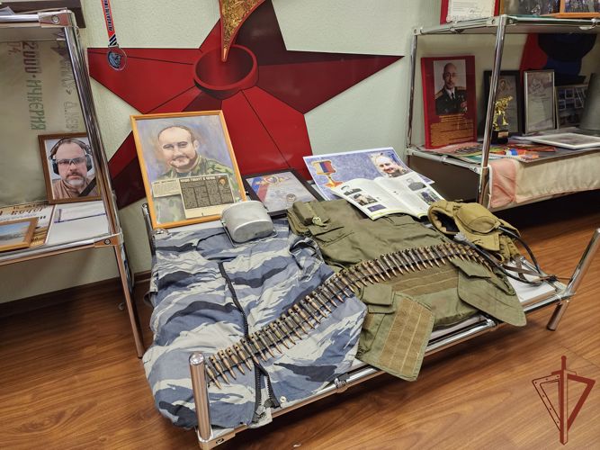 В петербургском СОБР «Гранит» состоялась церемония открытия бюста Героя России Владимира Усачёва (видео)