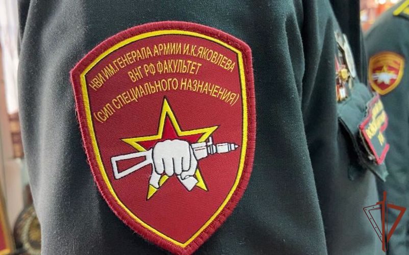 Ветеран Росгвардии собрал уникальную коллекцию нарукавных знаков